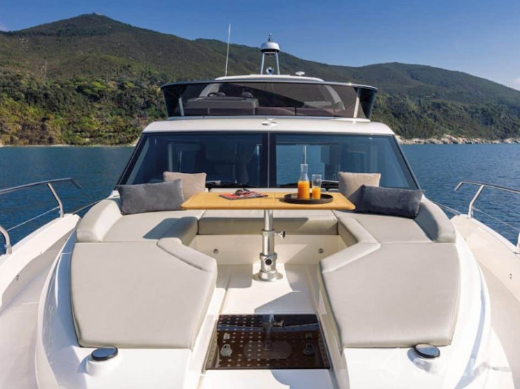 Absolute 47 Fly - Yacht Charter Sailica