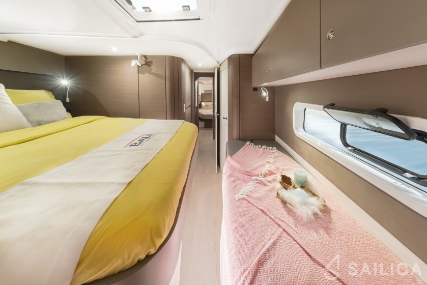 Bali Catspace - Yacht Charter Sailica