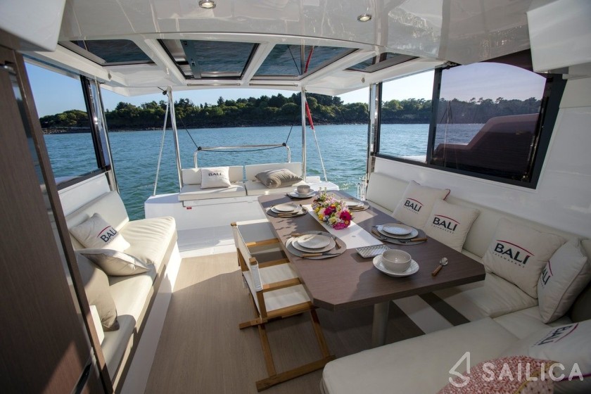 Bali Catspace - Yacht Charter Sailica