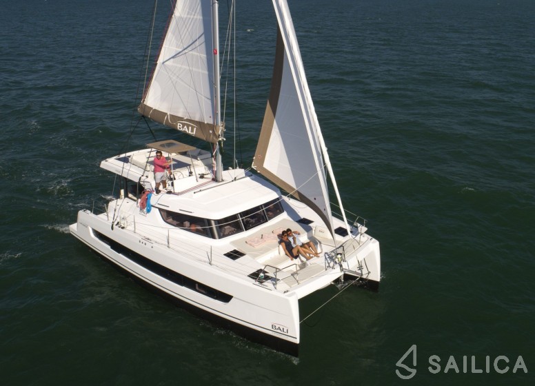 Bali Catspace - Yacht Charter Sailica