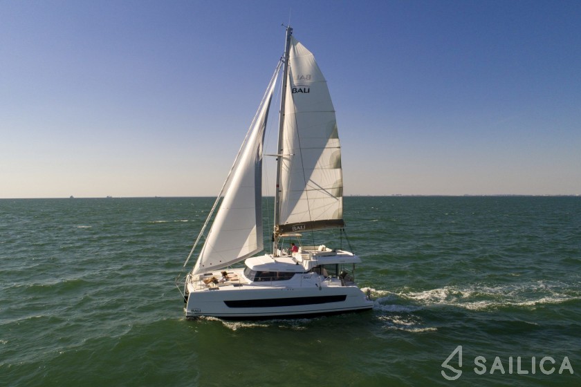 Bali Catspace - Yacht Charter Sailica