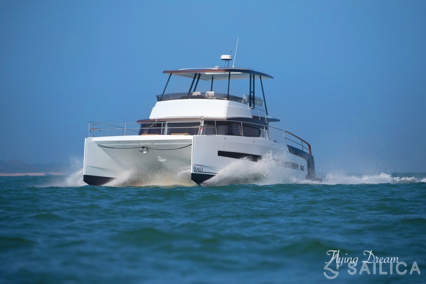 Bali 4.3 MY - Yacht Charter Sailica