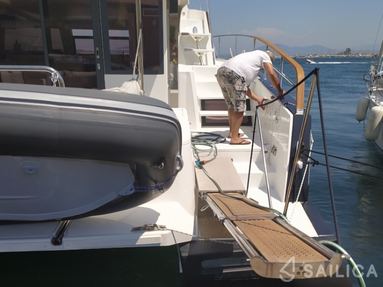 Bali 4.3 MY - Yacht Charter Sailica