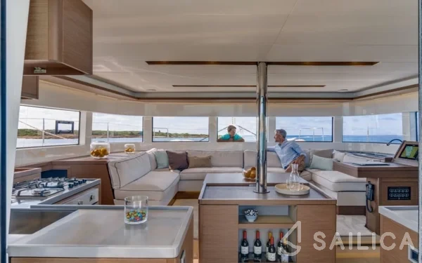 Lagoon 50 - Yacht Charter Sailica