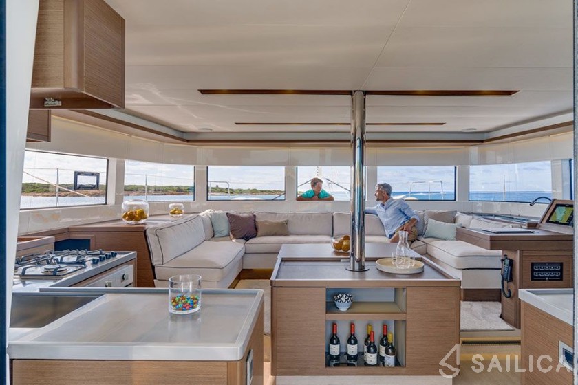 Lagoon 50 - Yacht Charter Sailica