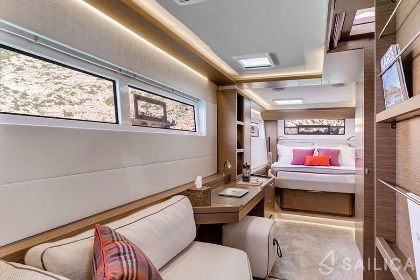 Lagoon 50 - Yacht Charter Sailica