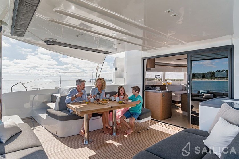 Lagoon 50 - Yacht Charter Sailica