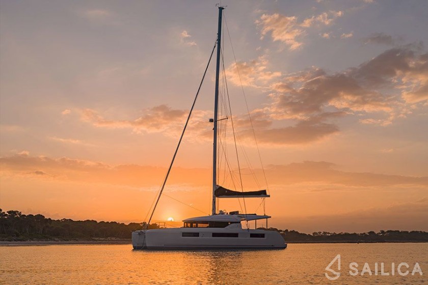Lagoon 50 - Yacht Charter Sailica