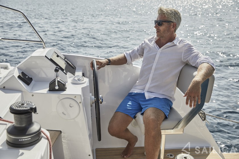 Nautitech 40 Open - 4 cab. - Yacht Charter Sailica