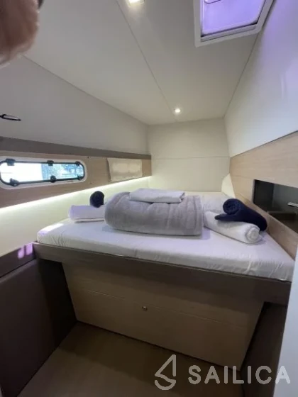 Bali 4.3 - Photo #58 Bali 4.3 - Yacht Charter Sailica