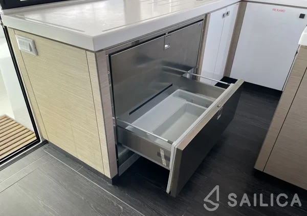 Saona 47 - Photo #47 Saona 47 - Yacht Charter Sailica