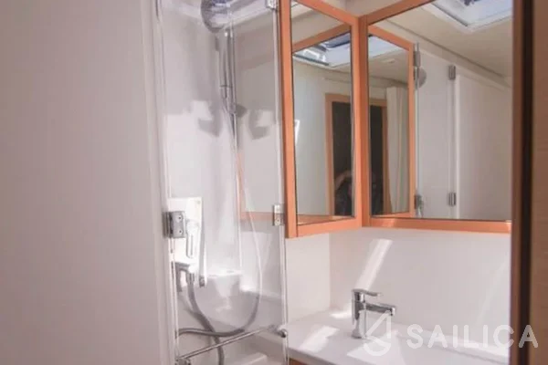 Lagoon 52F - Yacht Charter Sailica