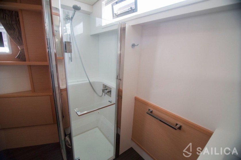 Lagoon 52F - Yacht Charter Sailica