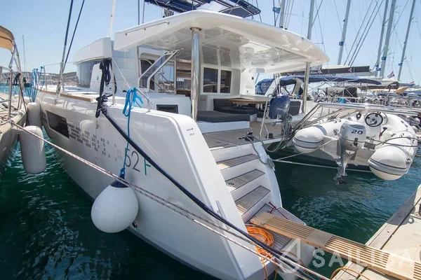 Lagoon 52F - Yacht Charter Sailica