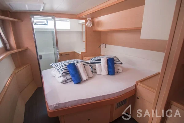 Lagoon 52F - Yacht Charter Sailica