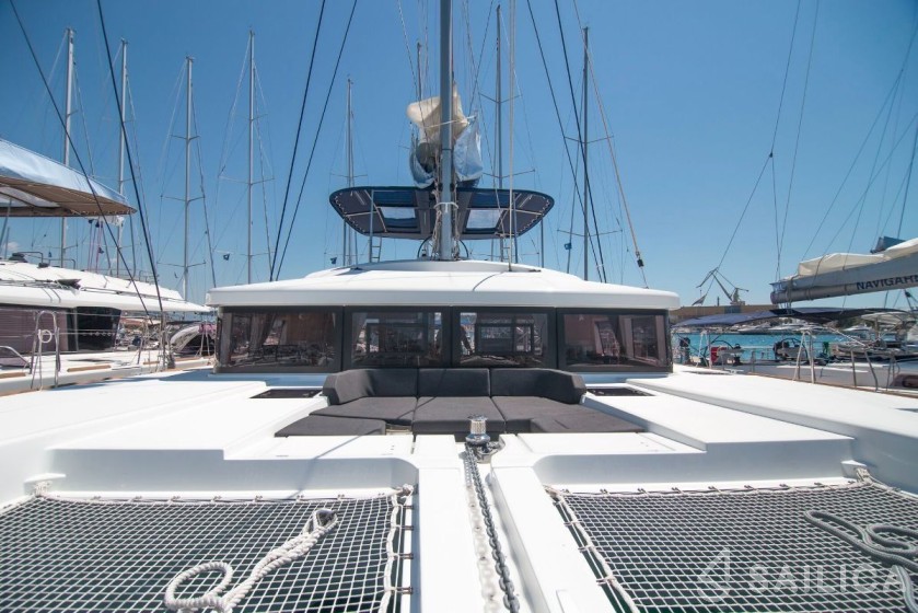Lagoon 52F - Yacht Charter Sailica