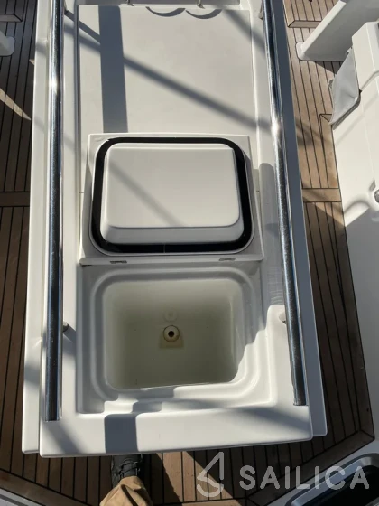 Oceanis 51.1 - Yacht Charter Sailica