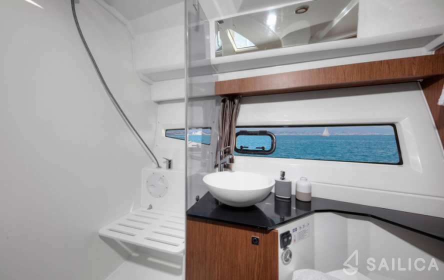 Merry Fisher 1095 - Yacht Charter Sailica