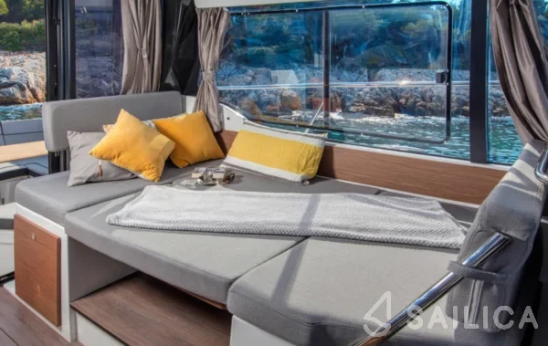 Merry Fisher 1095 - Yacht Charter Sailica
