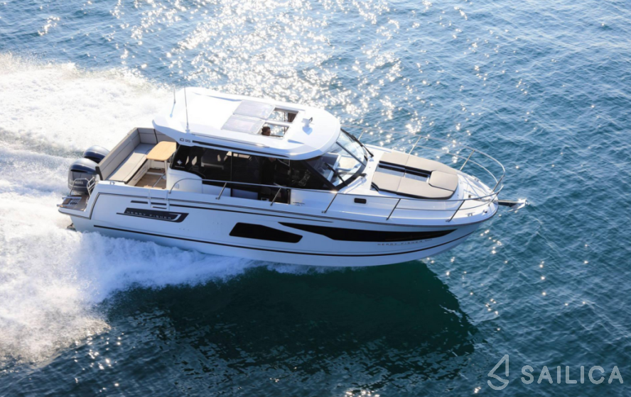 Merry Fisher 1095 - Yacht Charter Sailica