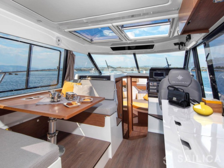 Merry Fisher 1095 - Yacht Charter Sailica