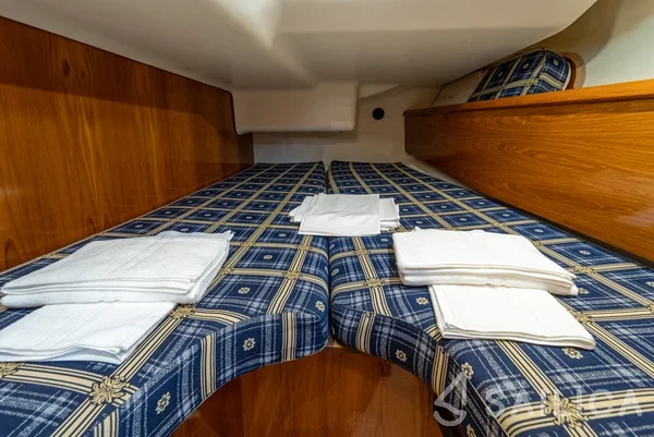 Sun Odyssey 43  - Yacht Charter Sailica