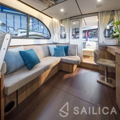 Linssen Grand Sturdy 35.0 Sedan - Yacht Charter Sailica