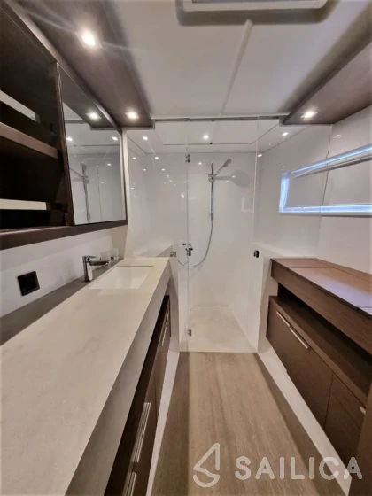 Lagoon 46  - Yacht Charter Sailica