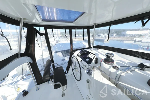 Lagoon 42 - Yacht Charter Sailica