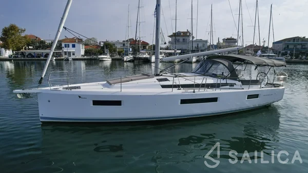 Sun Odyssey 440 - Yacht Charter Sailica