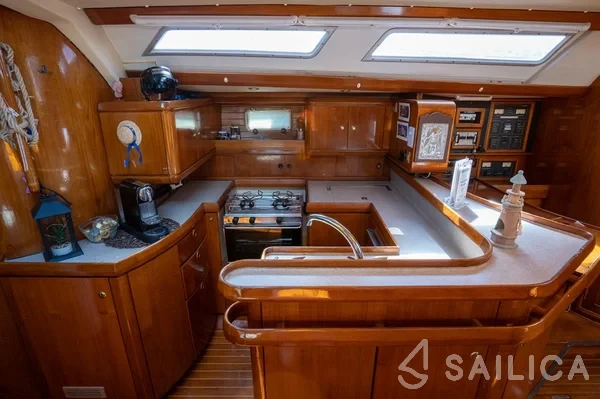 Jeanneau 51 - Yacht Charter Sailica