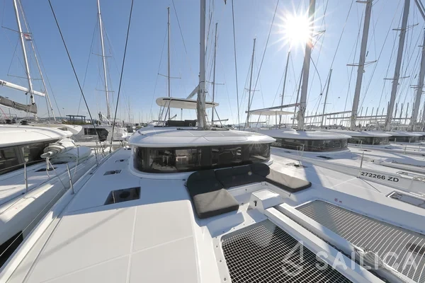 Lagoon 46  - Yacht Charter Sailica