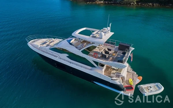 Azimut 72 - Yacht Charter Sailica