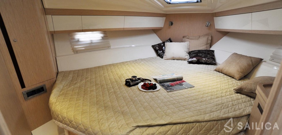 Focus Power 36 - Yacht Charter Sailica