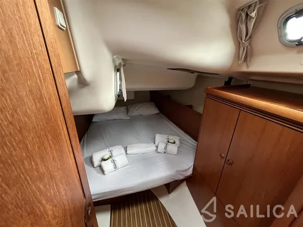 Sun Odyssey 43  - Yacht Charter Sailica