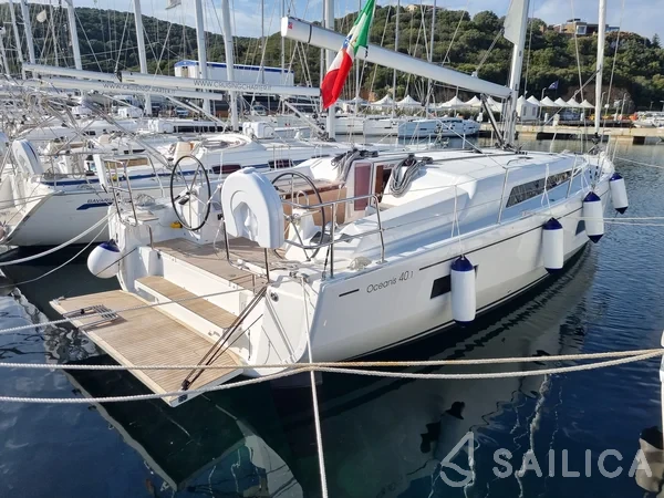 Oceanis 40.1 - Yacht Charter Sailica