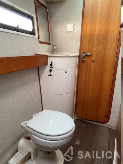 Island Spirit 38 - Photo #54 Island Spirit 38 - Yacht Charter Sailica