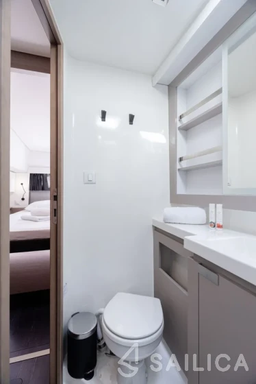 Elba 45 - Yacht Charter Sailica