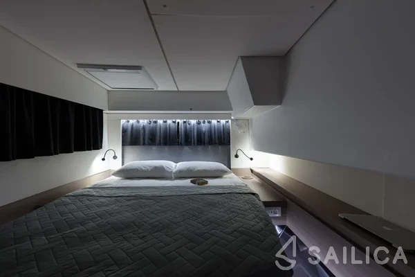 Elba 45 - Yacht Charter Sailica