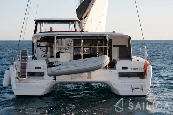 Lagoon 42 - Yacht Charter Sailica