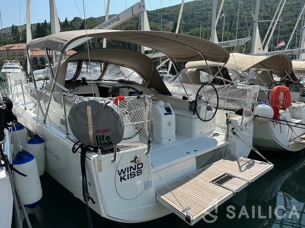 Sun Odyssey 410 - Yacht Charter Sailica