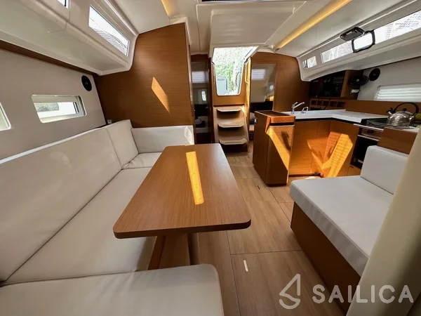 Sun Odyssey 410 - Yacht Charter Sailica