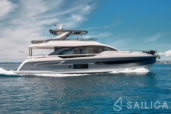 Azimut 78 - Yacht Charter Sailica