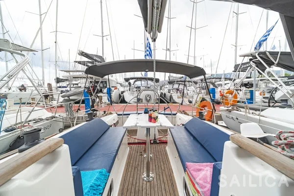 Salona 40 - Yacht Charter Sailica