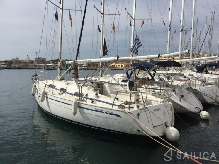 Bavaria 35 Cruiser - Yacht Charter Sailica
