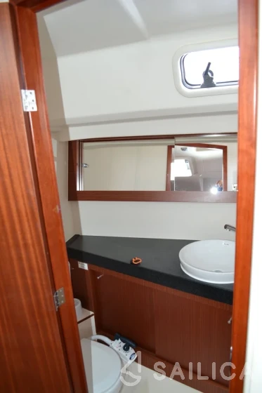 Hanse 415 - Yacht Charter Sailica