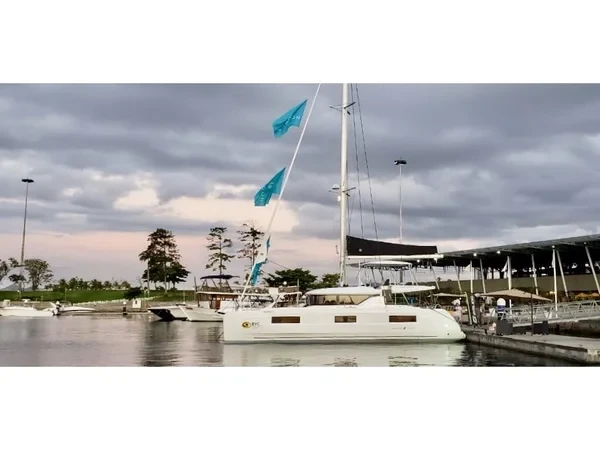 Lagoon 46  - Yacht Charter Sailica