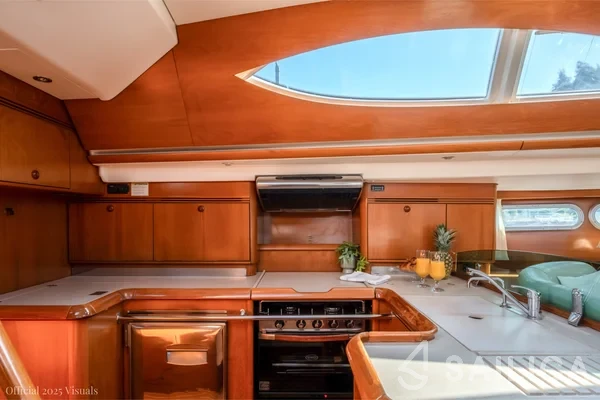 Sun Odyssey 54DS - Yacht Charter Sailica