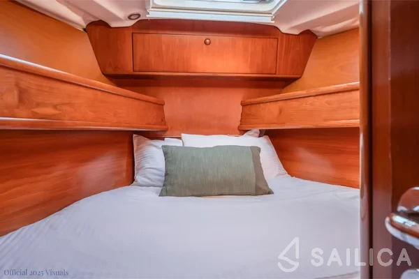 Sun Odyssey 54DS - Yacht Charter Sailica