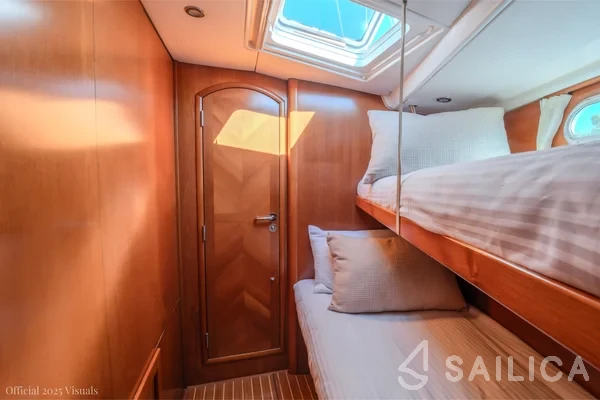 Sun Odyssey 54DS - Yacht Charter Sailica